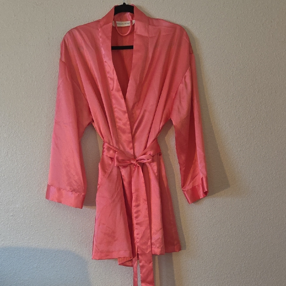 Vintage Victoria's Secret Pink Satin Robe. One size.